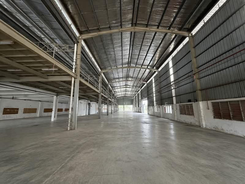 Detached Factory for Rent in Sungai Buloh (Selangor) - Vivian Lee - Interior - PropertyGuru.com.my