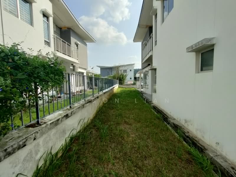 Rumah Berkembar untuk Dijual di Sungai Buloh (Selangor) - Benson Lian - Exterior - PropertyGuru.com.my
