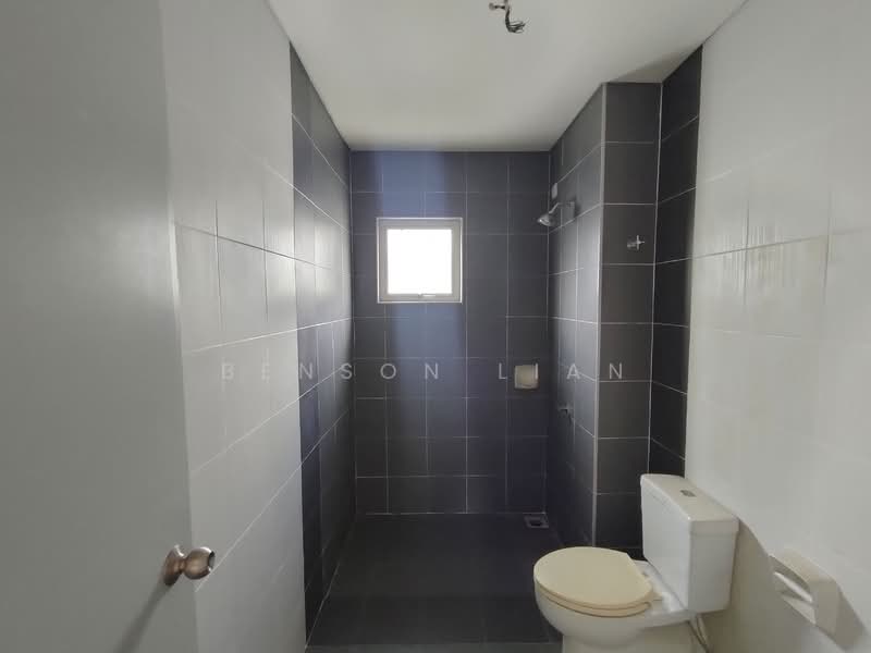 Rumah Berkembar untuk Dijual di Sungai Buloh (Selangor) - Benson Lian - Bathroom - PropertyGuru.com.my