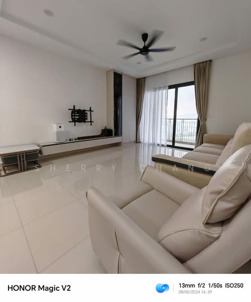 Kondominium untuk Dijual di Damansara Seresta - Sherry Chang - Living Room - PropertyGuru.com.my