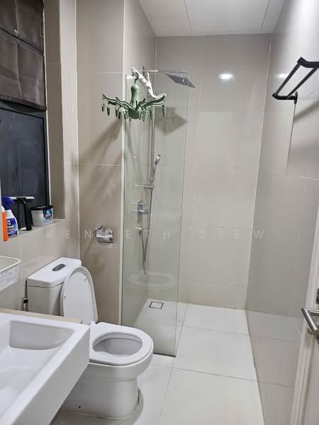 Service Residence for Rent at South View - Kenneth Siew - Bathroom - PropertyGuru.com.my