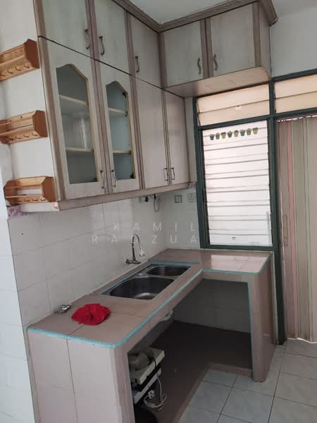 Pangsapuri untuk Disewa di Pangsapuri Putra Impian - Kamil Radzuan - Kitchen - PropertyGuru.com.my