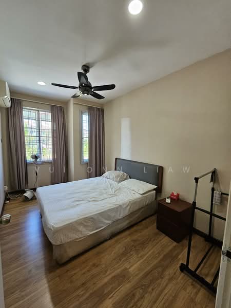 2.5-storey Terraced House for Sale in Kolombong (Kota Kinabalu) - Vui Onn Liaw - Bedroom - PropertyGuru.com.my