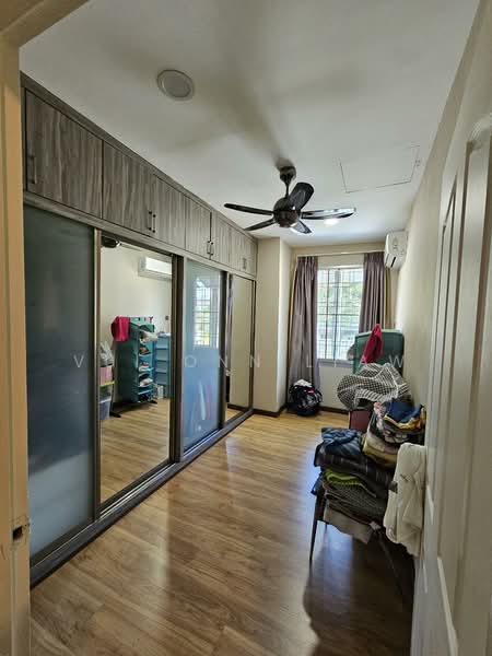 2.5-storey Terraced House for Sale in Kolombong (Kota Kinabalu) - Vui Onn Liaw - Bedroom - PropertyGuru.com.my