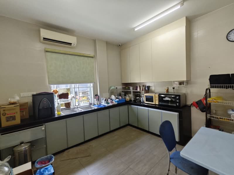 Shop for Rent in Taman Malim Jaya (Bachang) - CHIN FN - Kitchen - PropertyGuru.com.my