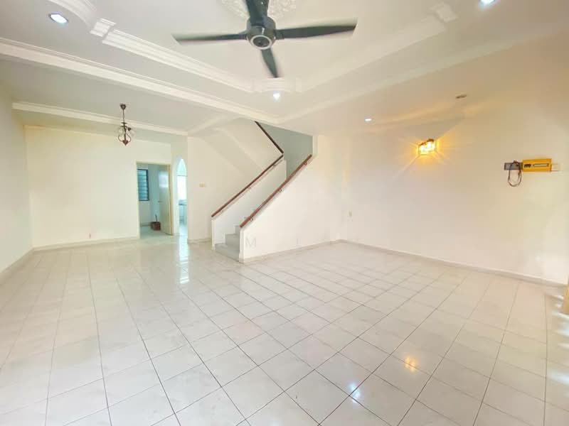 Rumah Teres 2.5 Tingkat untuk Dijual di Taman Pengkalan Barat Mewah (Ipoh) - Sam Lam - Living Room - PropertyGuru.com.my