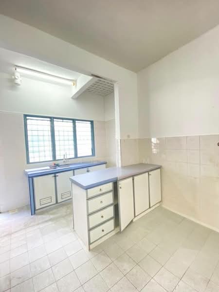 Rumah Teres 2.5 Tingkat untuk Dijual di Taman Pengkalan Barat Mewah (Ipoh) - Sam Lam - Kitchen - PropertyGuru.com.my
