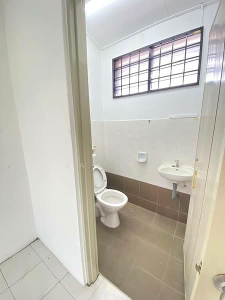 Rumah Teres 2.5 Tingkat untuk Dijual di Taman Pengkalan Barat Mewah (Ipoh) - Sam Lam - Bathroom - PropertyGuru.com.my