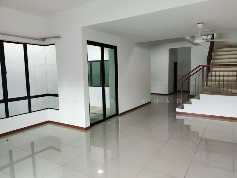 Rumah Teres 2 Tingkat untuk Dijual di Sepang (Selangor) - Muhammad Muadz - Living Room - PropertyGuru.com.my