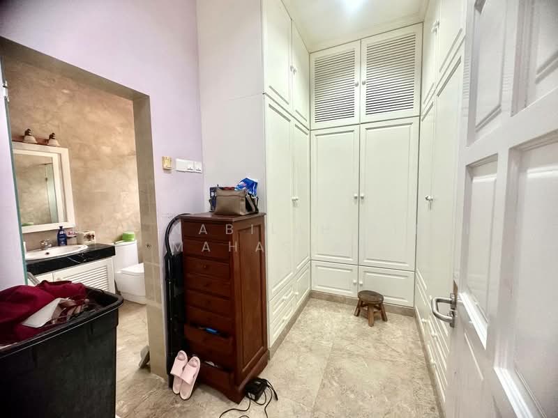 Semi-Detached House for Sale in Ampang (Selangor) - Nur Nabilah Binti Mahassan - Bathroom - PropertyGuru.com.my