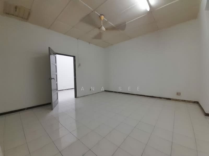 For Rent - Bandar Bukit Tinggi