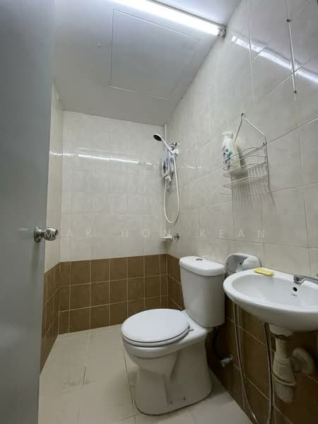Condominium for Rent at Prima U1 - Mak Hon Kean - Bathroom - PropertyGuru.com.my