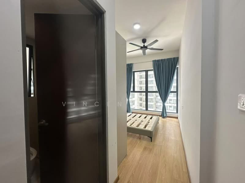 Kondominium untuk Disewa di Kings Bay @ Country Garden Danga Bay - Vincent Lau - Bedroom - PropertyGuru.com.my