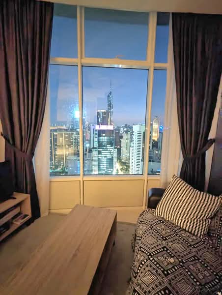 Servis Apartment untuk Dijual di Sky Suites @ KLCC - Jeniffer Lim - Living Room - PropertyGuru.com.my