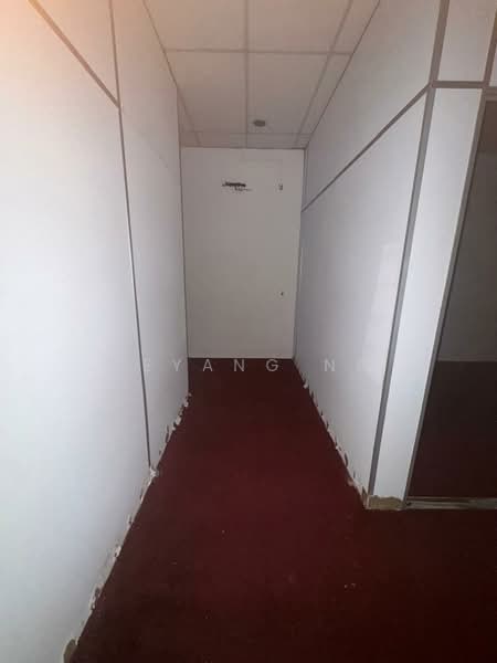 Kedai / Pejabat untuk Dijual di Shah Alam (Selangor) - Zeyang Ng - Corridor - PropertyGuru.com.my