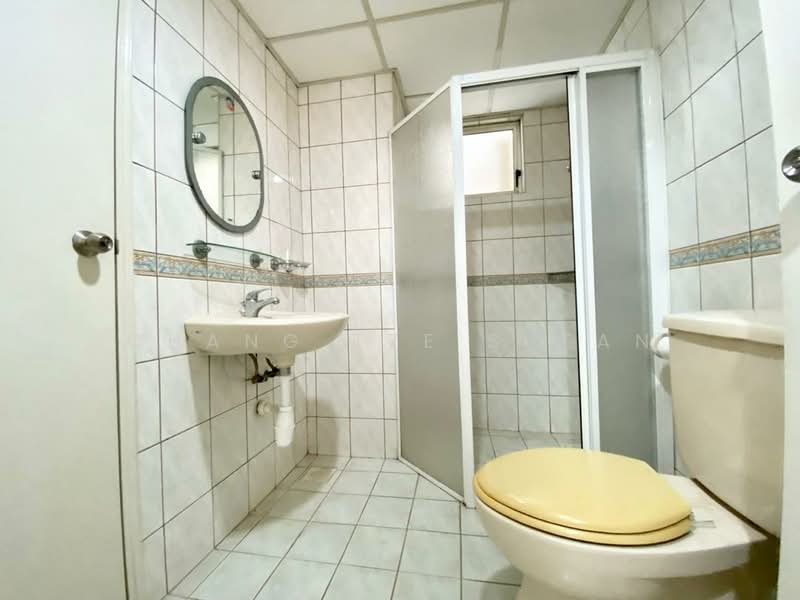 Condominium for Rent at Mont Kiara Bayu - Chang Tze Shean - Bathroom - PropertyGuru.com.my