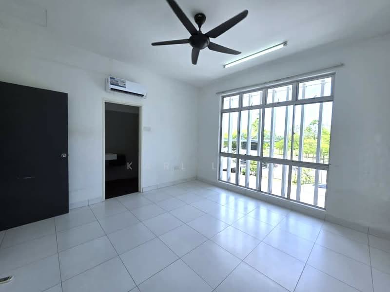 Rumah Teres 2 Tingkat untuk Dijual di Taman Mutiara Rini (Skudai) - Karl Lim - Interior - PropertyGuru.com.my