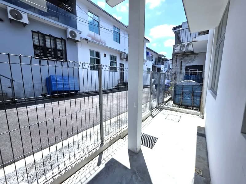 Rumah Teres 2 Tingkat untuk Dijual di Taman Mutiara Rini (Skudai) - Karl Lim - Exterior - PropertyGuru.com.my