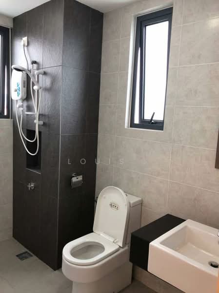 Condominium for Rent at Ascenda Residence @ Skyarena - Louis . - Bathroom - PropertyGuru.com.my