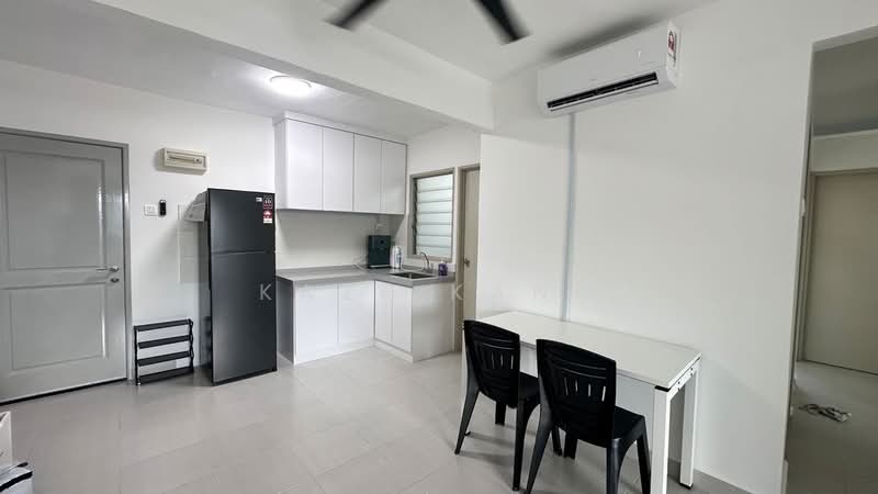 Pangsapuri untuk Disewa di Centrio Avenue - Kaze Kang - Kitchen - PropertyGuru.com.my