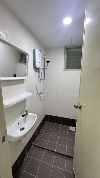 Pangsapuri untuk Disewa di Centrio Avenue - Kaze Kang - PropertyGuru.com.my