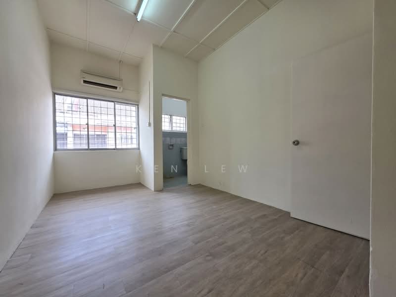 Rumah Teres 2 Tingkat untuk Dijual di Sungai Long (Bandar Sungai Long) - Ken Lew - Interior - PropertyGuru.com.my