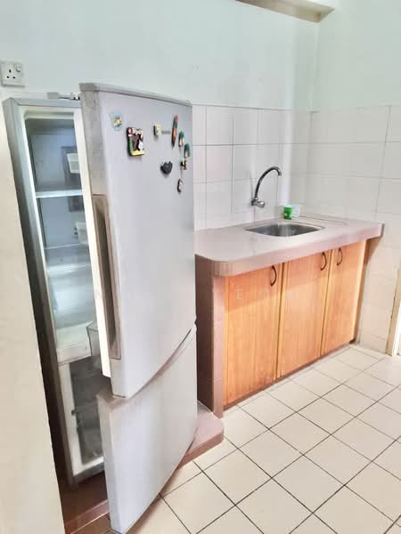 Kondominium untuk Dijual di D'aman Crimson - Nick Yeoh - Kitchen - PropertyGuru.com.my