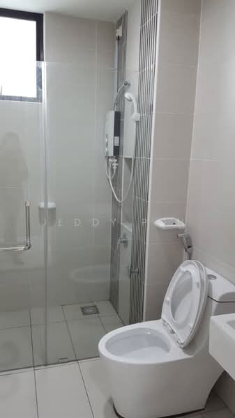 Servis Apartment untuk Dijual di Sky Loft Premium Suites - Jeddy Poh - Bathroom - PropertyGuru.com.my