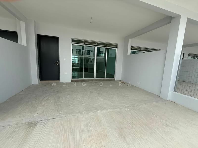 2-storey Terraced House for Sale in Kampung Dato Onn (Johor Bahru) - Wong Ouray - Entrance - PropertyGuru.com.my