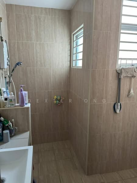 Rumah Teres 2 Tingkat untuk Dijual di Kota Emerald (Rawang) - Dexter Ong - Bathroom - PropertyGuru.com.my