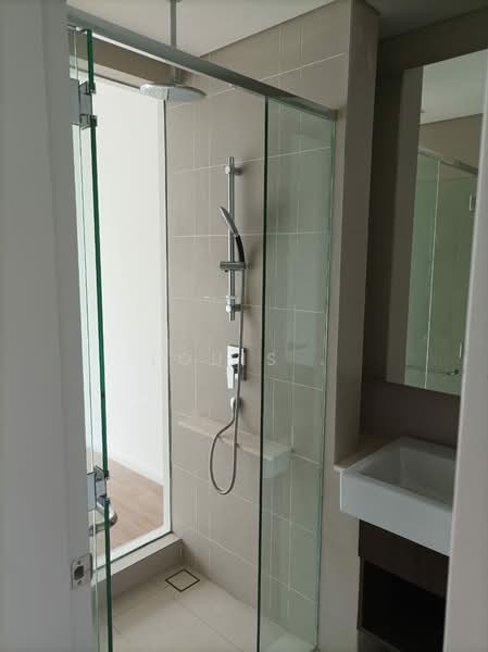 Servis Apartment untuk Disewa di The Ridge - Louis . - Bathroom - PropertyGuru.com.my