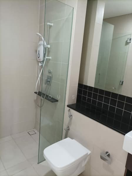 Servis Apartment untuk Disewa di The Ridge - Louis . - Bathroom - PropertyGuru.com.my