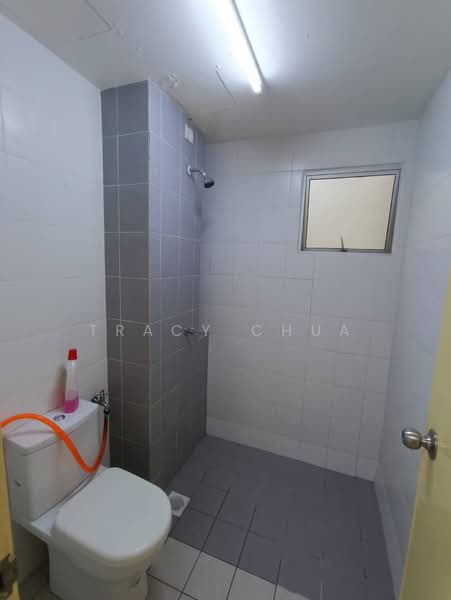 Pangsapuri untuk Disewa di Seri Pinang - Tracy Chua - Bathroom - PropertyGuru.com.my