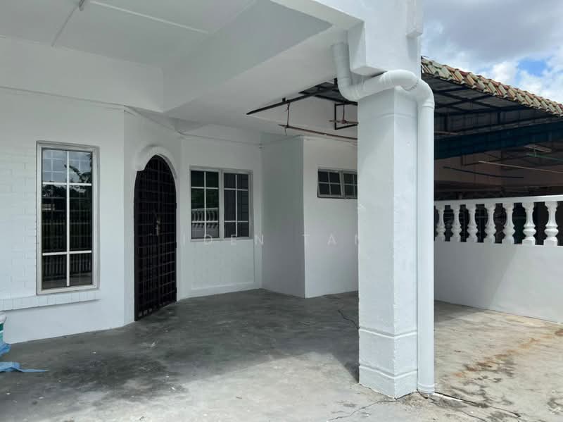 Rumah Teres 1 Tingkat untuk Dijual di Taman Skudai Baru (Skudai) - Iden Tan - Exterior - PropertyGuru.com.my