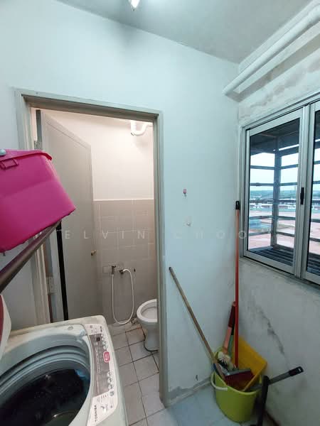 Pangsapuri untuk Dijual di Desa Alma Ria - Elvin Choo - Bathroom - PropertyGuru.com.my