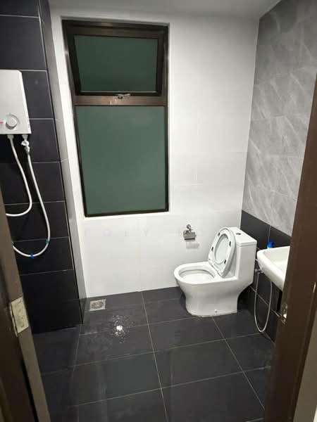 Servis Apartment untuk Disewa di Wave @ Marina Cove - Poey Loh - Bathroom - PropertyGuru.com.my
