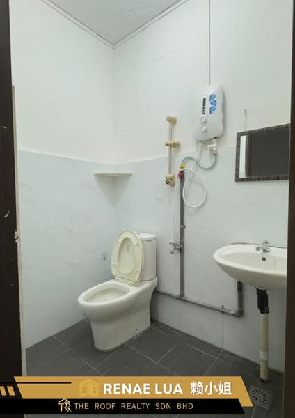 Rumah Berkembar untuk Dijual di Taman Soon Kiong (Kota Kinabalu) - Tsie Yinn Lua - Bathroom - PropertyGuru.com.my