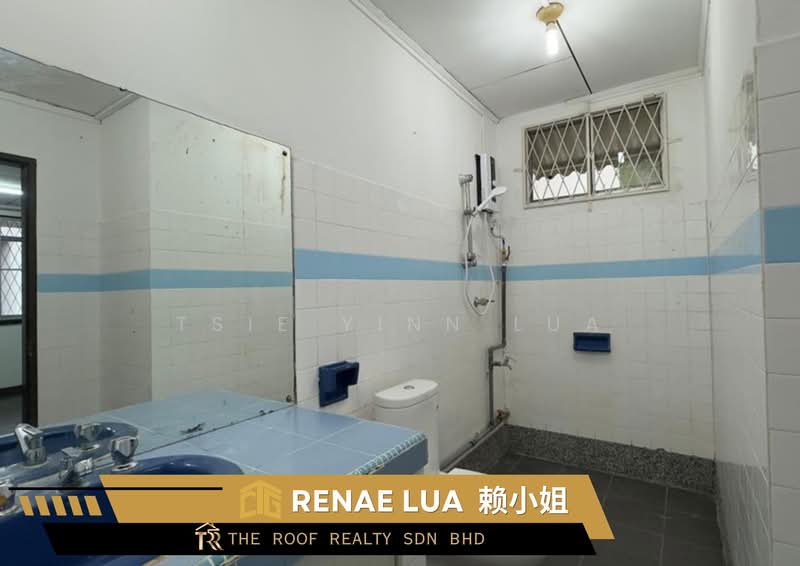 Rumah Berkembar untuk Dijual di Taman Soon Kiong (Kota Kinabalu) - Tsie Yinn Lua - Bathroom - PropertyGuru.com.my