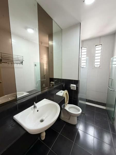 2-storey Terraced House for Sale in Taman Mount Austin (Tebrau) - Max Yee - Bathroom - PropertyGuru.com.my