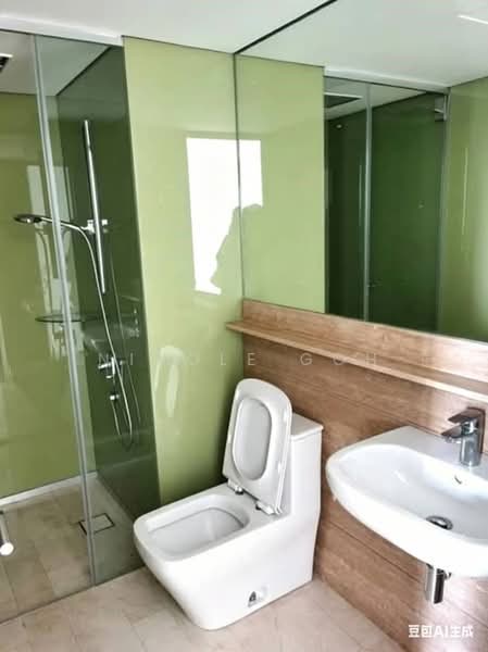 Service Residence for Sale at Sky Suites @ KLCC - Nicole Goh - Bathroom - PropertyGuru.com.my