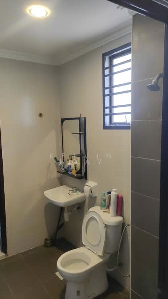2-storey Terraced House for Sale in Bandar Tiram (Ulu Tiram) - Kelvin Koay - Bathroom - PropertyGuru.com.my