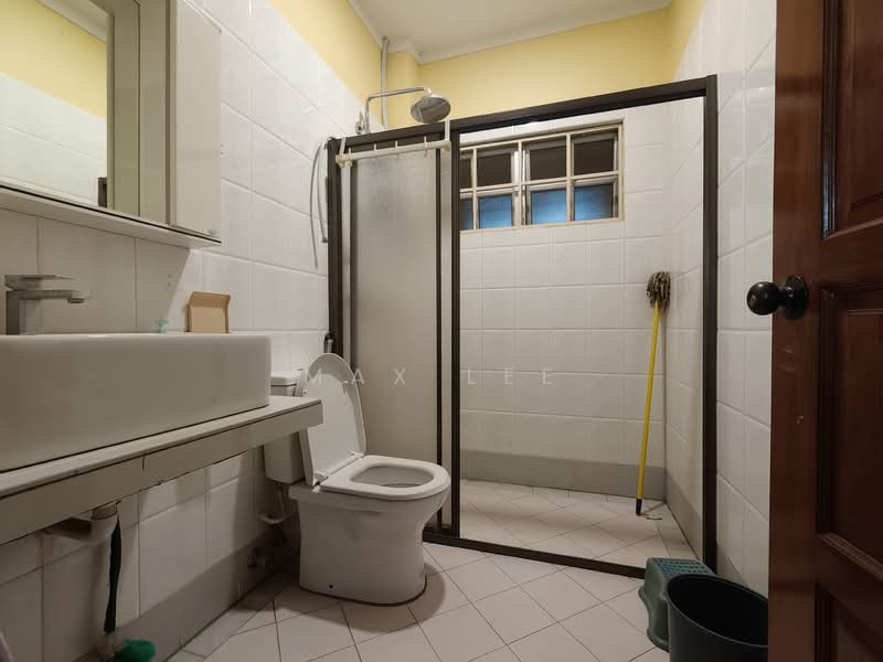 Rumah Teres 2 Tingkat untuk Dijual di Taman Desa (Kuala Lumpur) - Max Lee - Bathroom - PropertyGuru.com.my