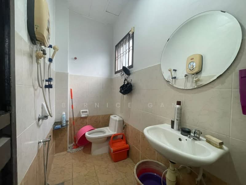 2-storey Terraced House for Sale in Ulu Tiram (Johor) - Bernice Gan - Bathroom - PropertyGuru.com.my