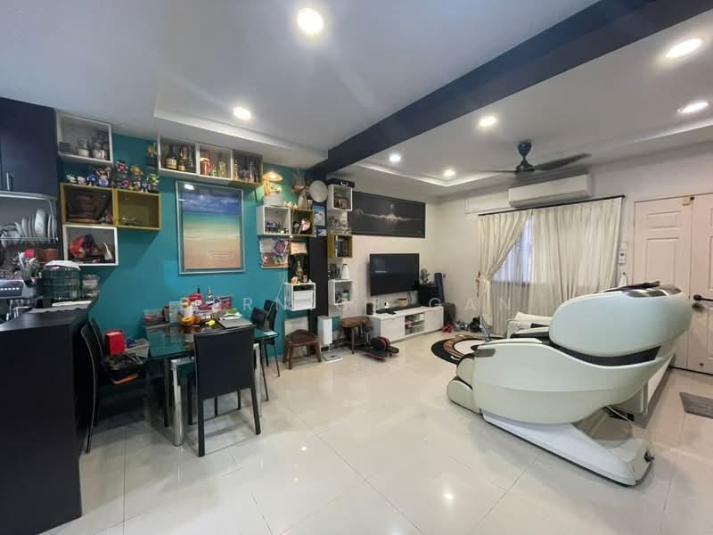2-storey Terraced House for Sale in Ulu Tiram (Johor) - Bernice Gan - Living Room - PropertyGuru.com.my