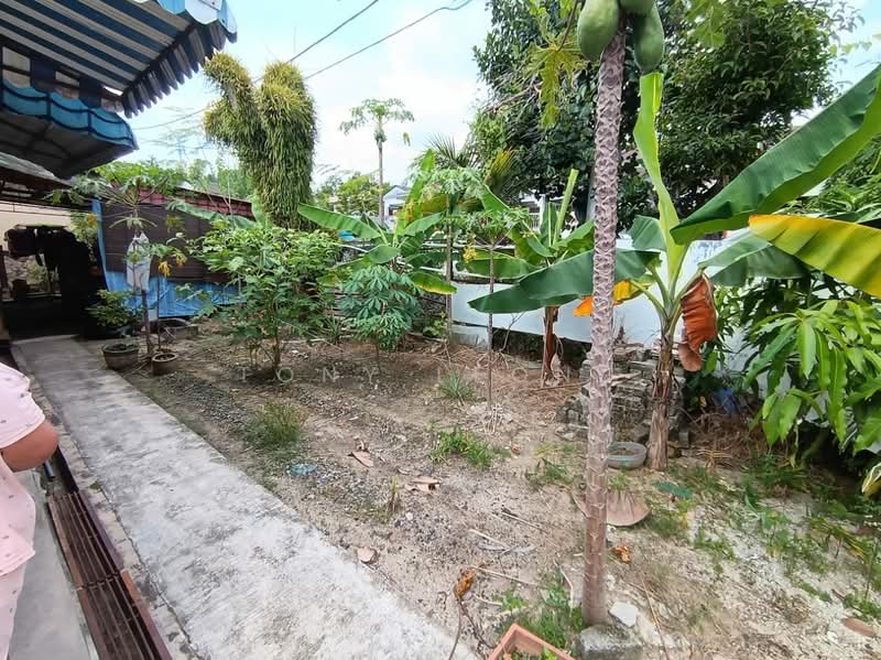 Untuk Disewa - BANDAR SRI DAMANSARA 1 STOREY FOR RENT , CORNER UNIT