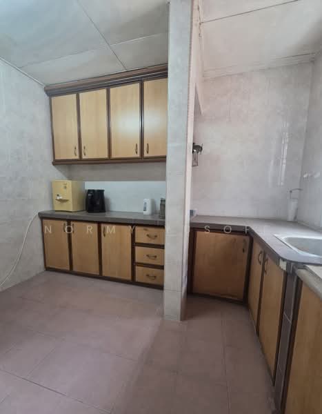 Rumah Teres 2 Tingkat untuk Dijual di Bukit Jelutong (Shah Alam) - Normy Yusoff - Kitchen - PropertyGuru.com.my