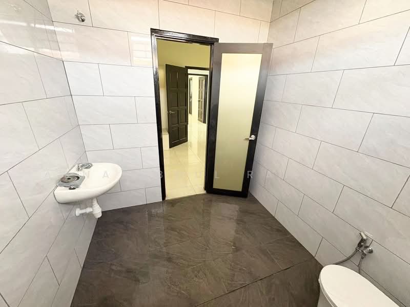 Rumah Teres 2 Tingkat untuk Disewa di Bandar Baru Bangi (Selangor) - Asna Abdul Rahman - Bathroom - PropertyGuru.com.my