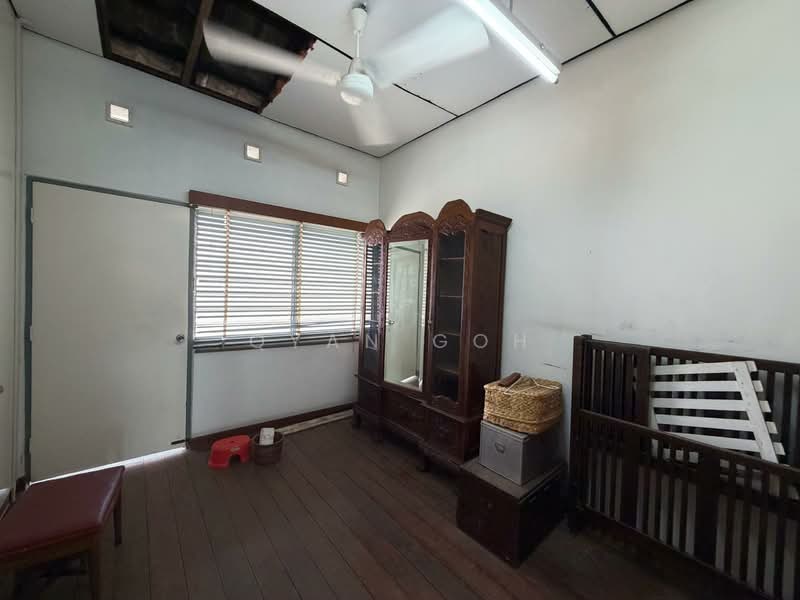 Terraced House for Sale in Island Glades (Jelutong) - Qyan Goh - Bedroom - PropertyGuru.com.my