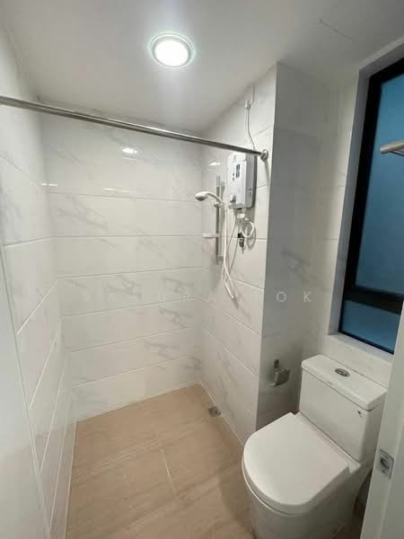Service Residence for Rent at Country Garden Central Park - Sakura Tok - Bathroom - PropertyGuru.com.my