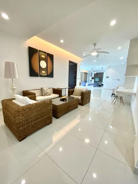 Condominium for Rent at Gurney Paragon - Panya Rith - Living Room - PropertyGuru.com.my